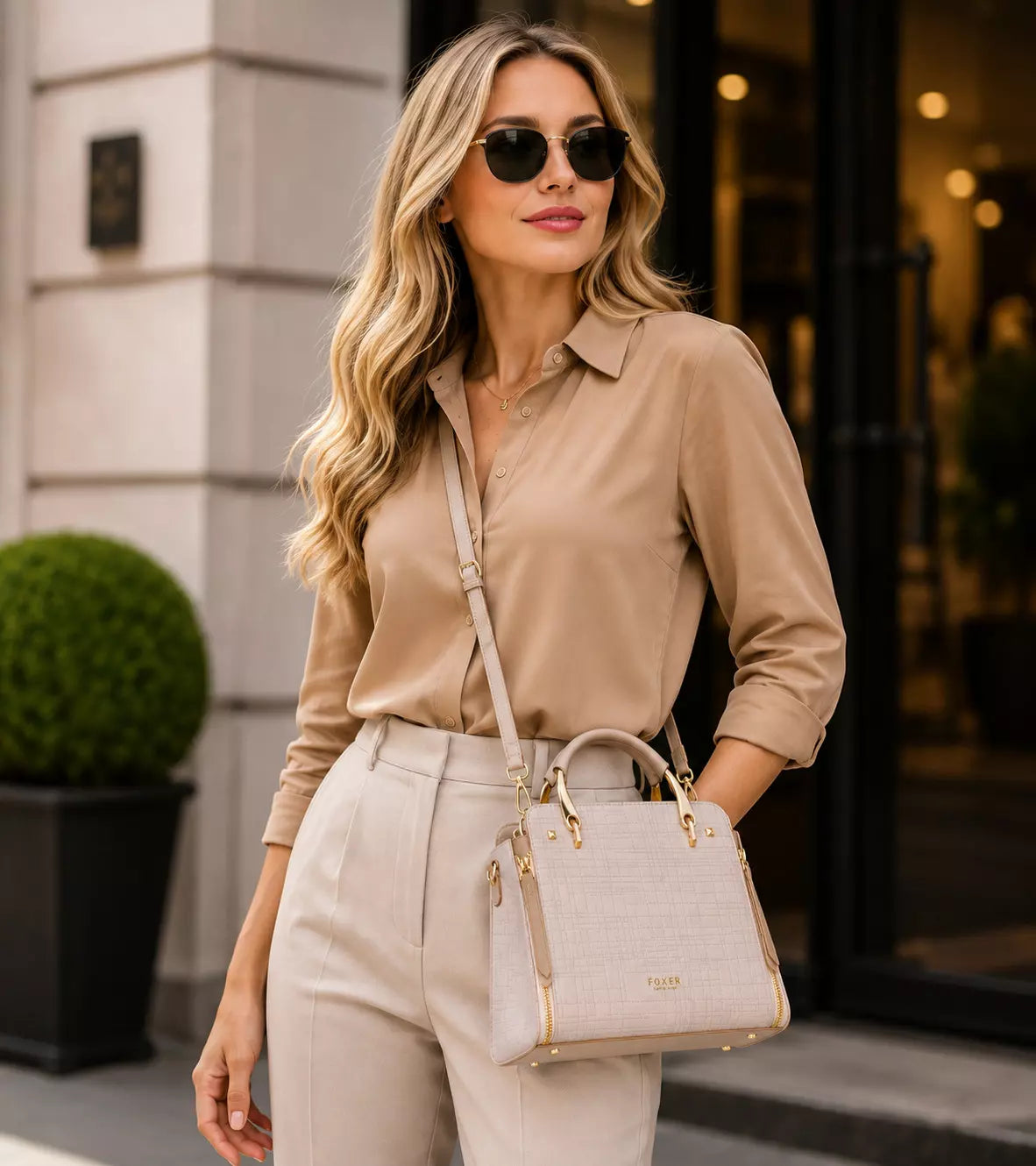 Bolsa Feminina Transversal De Couro Vérane Beige
