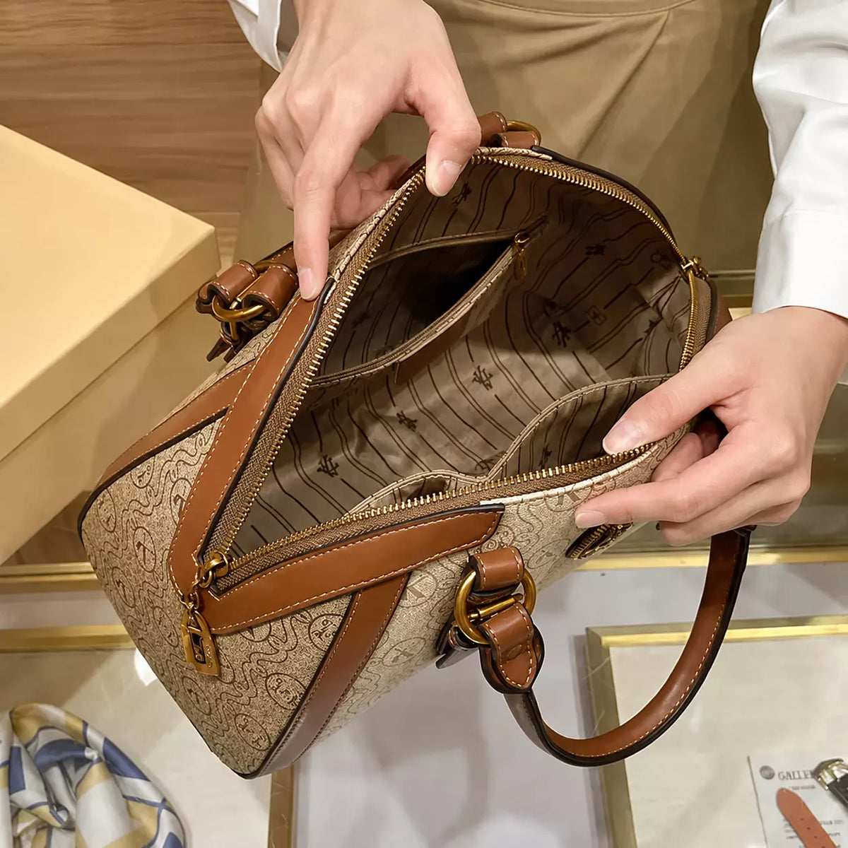 bolsa feminina Siena Beige de couro 