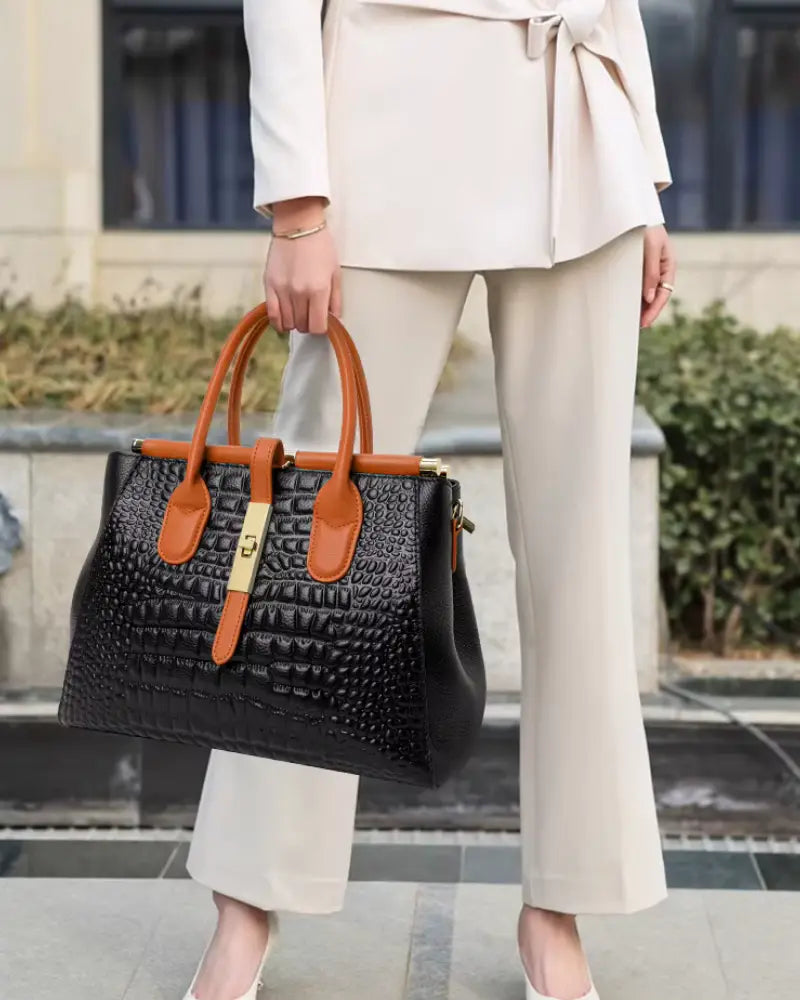 bolsa feminina grande elegante em couro