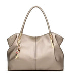 bolsa feminina grande de couro refinado modelo majesté