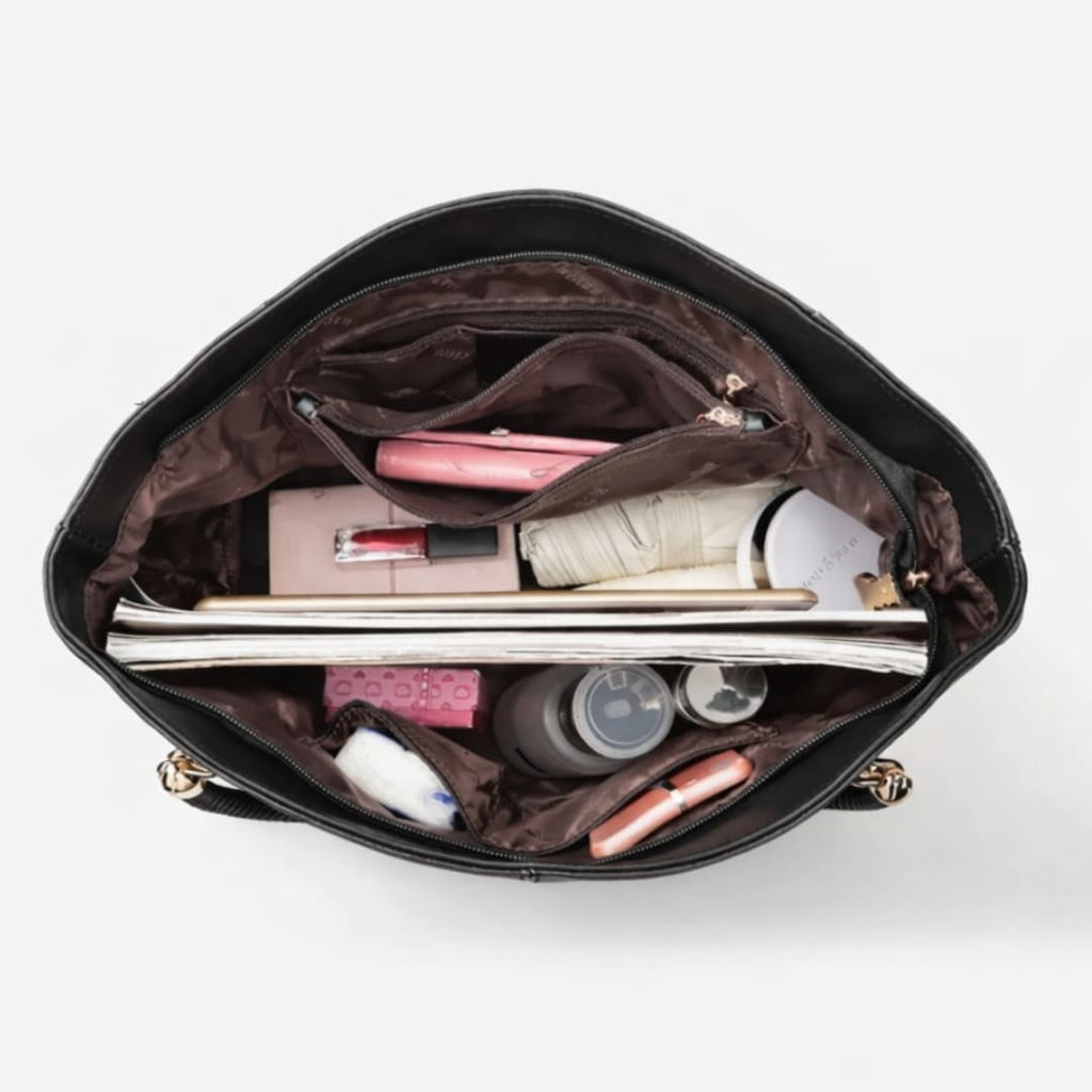 bolsa feminina grande preta de couro aberta