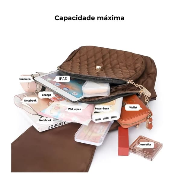 Interior espaçoso da mochila feminina FOXER Bella Luxe Brown com compartimento funcional