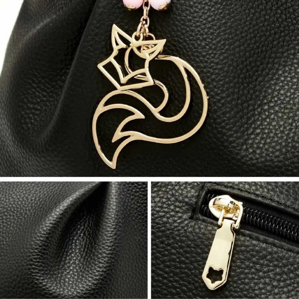 Detalhe do acabamento em couro da bolsa FOXER Saint Germain Black, Detalhe do fechamento em zíper da bolsa FOXER