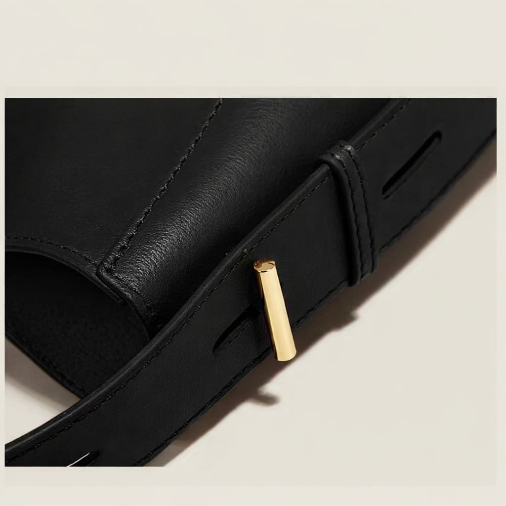 Detalhe da bolsa feminina FOXER Valencia Black