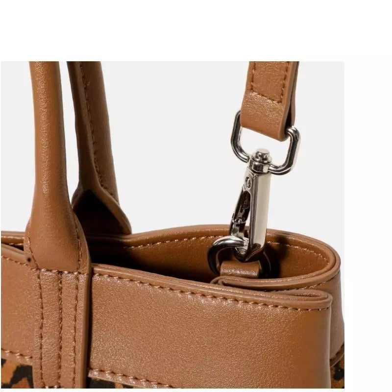 bolsa feminina resistente acabamento premium